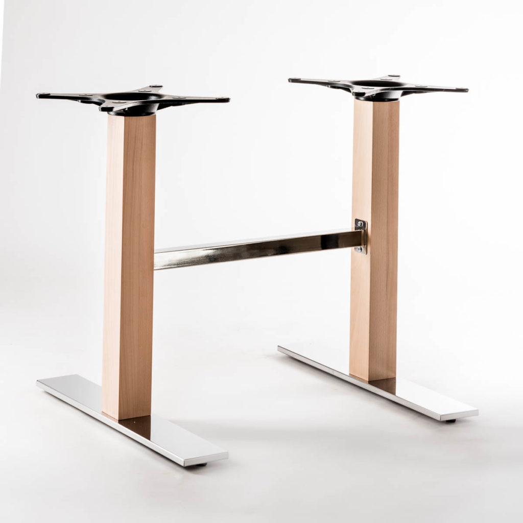 Stół z podstawą z nogami drewnianymi